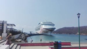 Huatulco Cruise Ship Coming into Harbour